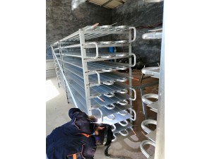 鋁排管焊接現場